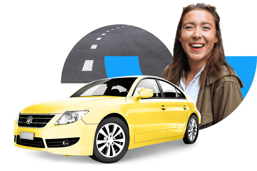 Lachende Frau neben einem gelbem Auto