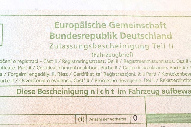 Der Kfz-Brief hat große Bedeutung für Autofahrer.