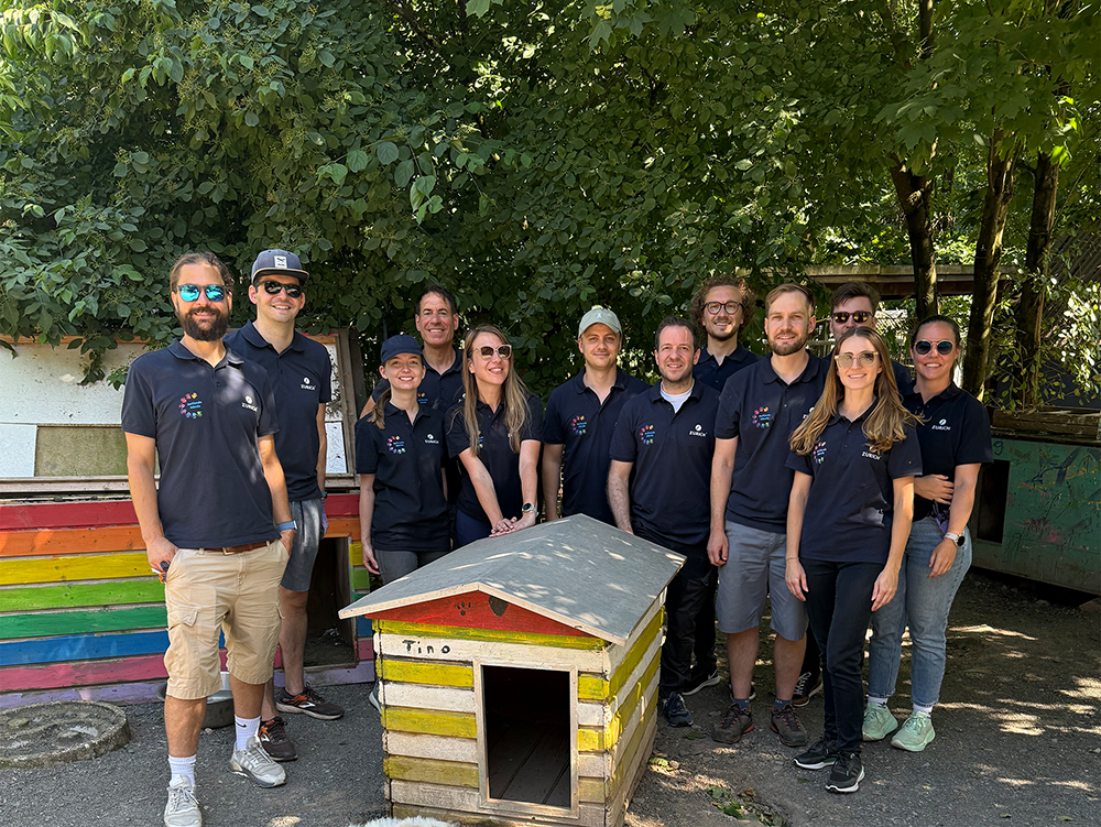 Gruppenbild Mitarbeiter DA Direkt Community Day Tierheim