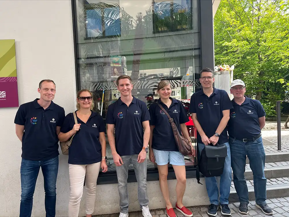 Gruppenbild Mitarbeiter DA Direkt Community Day Zoo