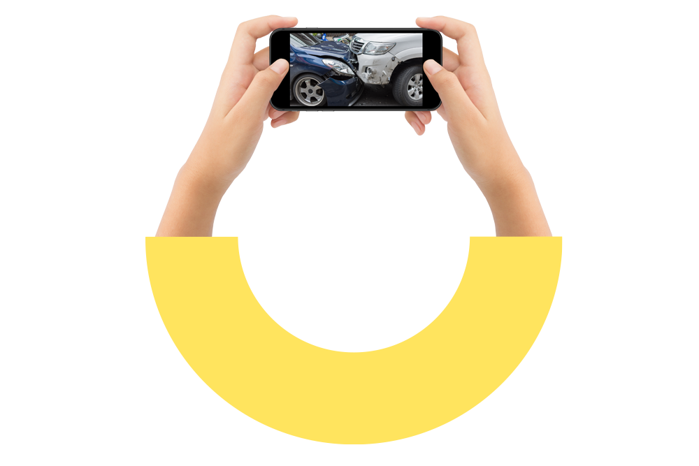 Da Direkt Versicherung - Hilfe per Videotelefonie im Schadenfall. Autoschaden mit dem Smartphone von der DA Direkt begutachten lasssen. Schadenservice per Videotelefonie im Schadenfall: Autoschaden mit Smartphone begutachten lassen.