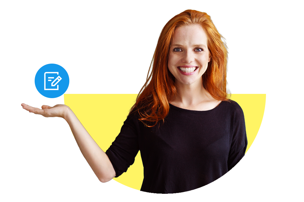 Lachende Frau mit einem blauen Vertragsservice Icon in der Hand