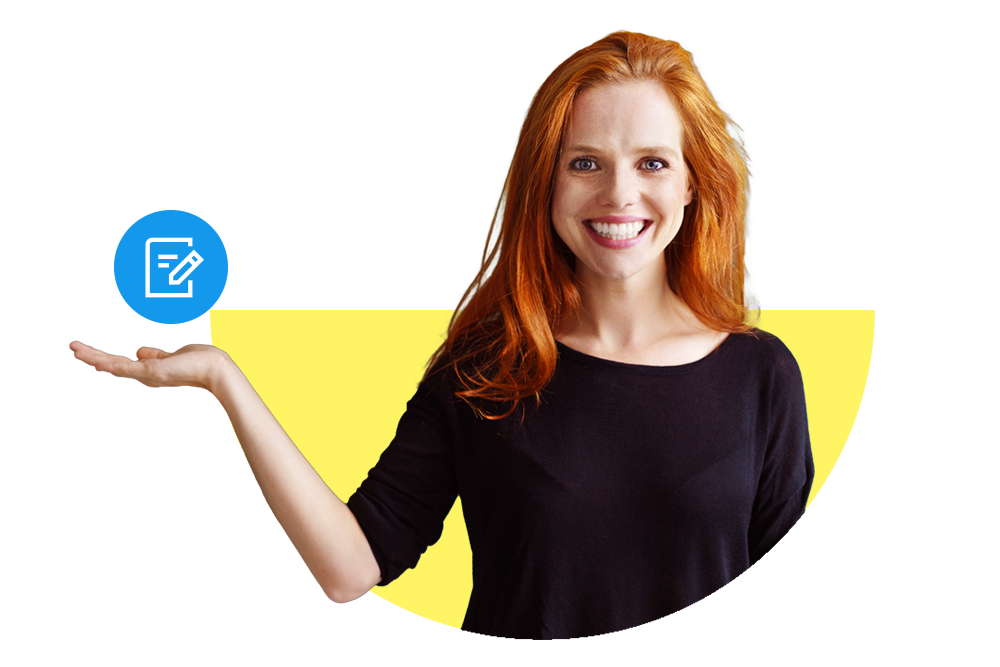 Lachende Frau mit einem blauen Vertragsservice Icon in der Hand